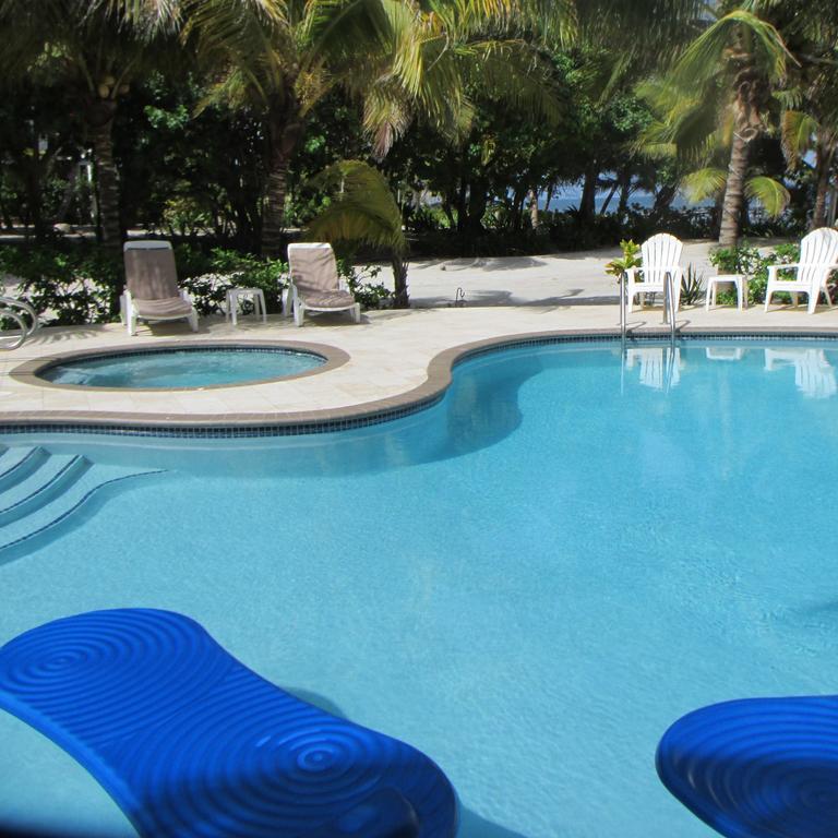 Cocotal Inn And Cabanas San Pedro  Rom bilde