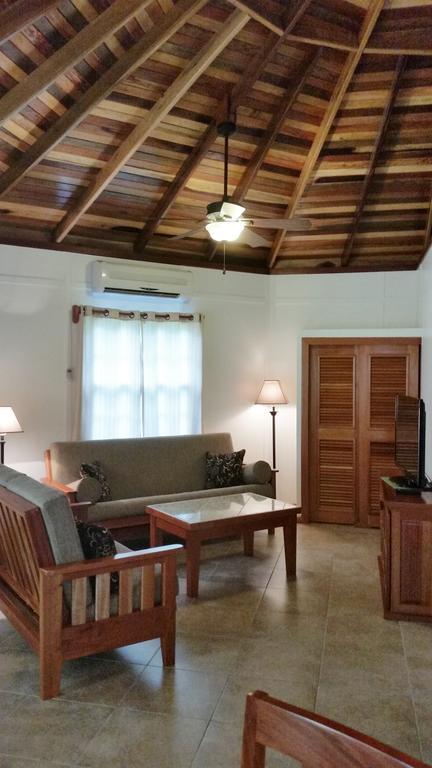 Cocotal Inn And Cabanas San Pedro  Rom bilde